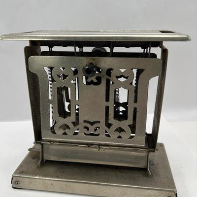 Antique Meriden Homelectrics Vintage Metal Toaster