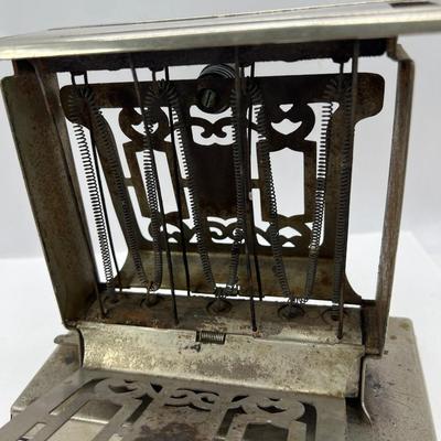 Antique Meriden Homelectrics Vintage Metal Toaster