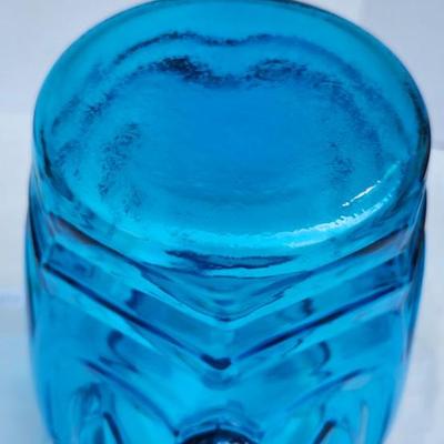 Anchor Hocking Colonial Blue Tulip 80 ounce Glass Pitcher. Mid Century blue pitcher