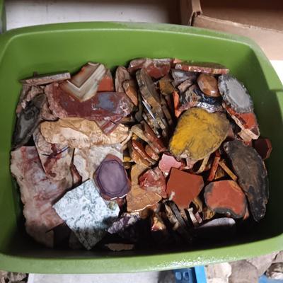 VARIOUS SIZES OF CUT ROCK