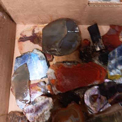 VARIOUS SIZES OF CUT ROCK