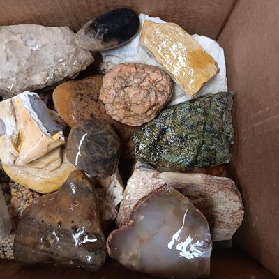 MEDIUM - LARGE ROCKS (3)