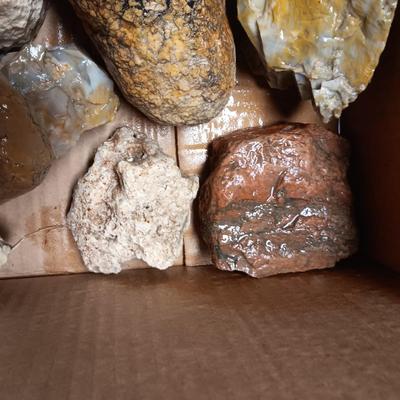 MEDIUM - LARGE ROCKS (3)