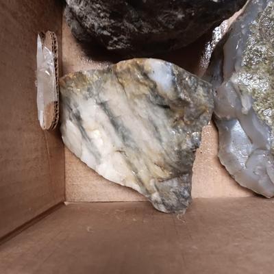 LARGE ROCKS (10)