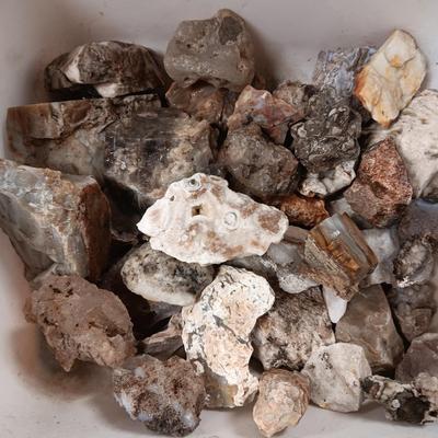 SMALL - MEDIUM ROCKS (5)