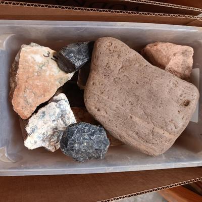 VARIOUS SIZES OF ROCK