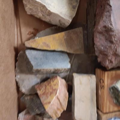 TIGER EYE AND OTHER ROCKS