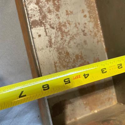 Metal storage container