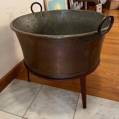 Large 24” Diameter Copper Pot/Cauldron W/Stand (P-RG)