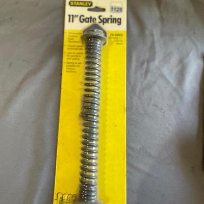 Gate spring