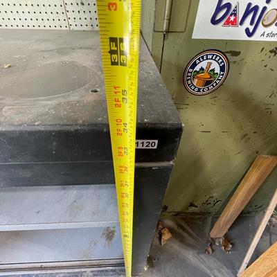 Storage cabinet