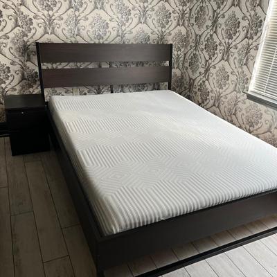 IKEA ‘Trysil’ Double Platform Bed With Side Table (GB-RG)