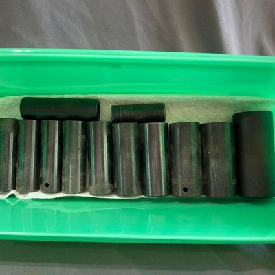 Sockets/tupperware