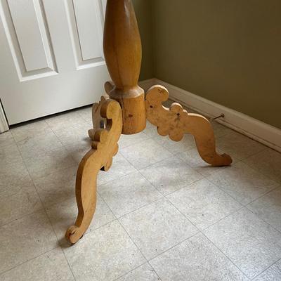 Pine Pedestal Table (K-RG)