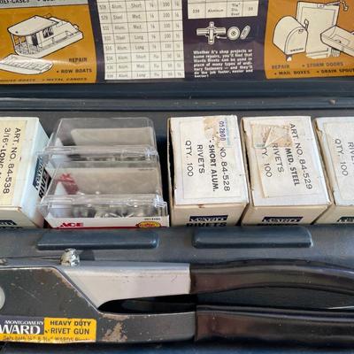 Rivet gun