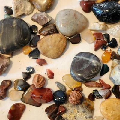 Oklahoma Barite Rose, Agate and rocks lot