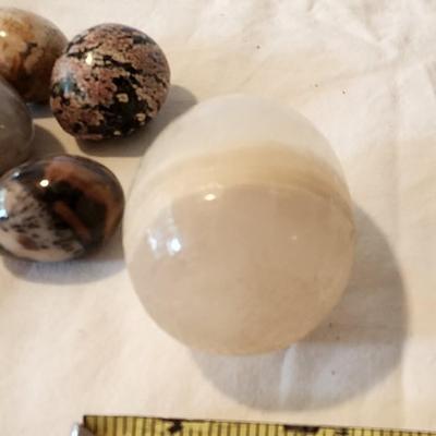 Lot Of Onyx Alabaster Granite Marble Polished Stone Eggs, Multi Natural Tones and trinket box