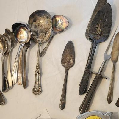Silverware | Mixed Flatware Lot of Knives, Forks & Spoon