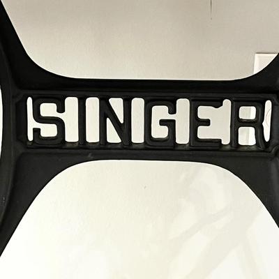 SINGLE ~ Vtg. Sewing Machine On A Cast Iron Base ~ *Read Details