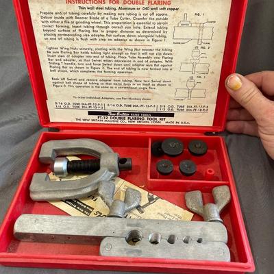 Flaring tool