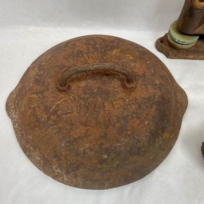 Vintage Rusted Home Decor Items
