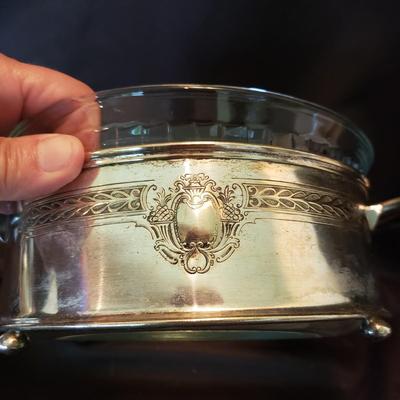 Meriden S. P. Co, Middletown, Oneida Silversmiths, Wallace Chippendale Platter, Serving Dishes & More (LR-KD)