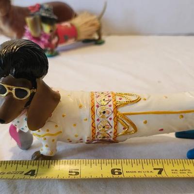 6 DACHSHUND Figurines Lot