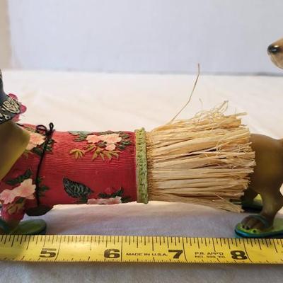 6 DACHSHUND Figurines Lot