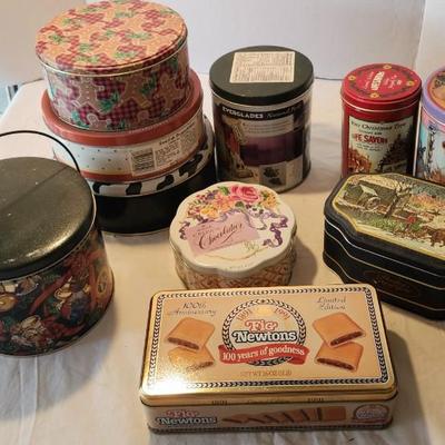 Gorgeous collectible and vintage, tin, metal