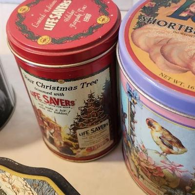 Gorgeous collectible and vintage, tin, metal