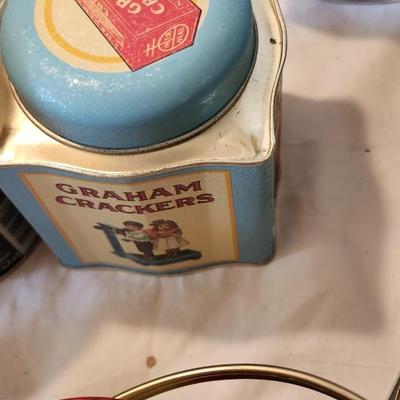 Gorgeous collectible and vintage, tin, metal