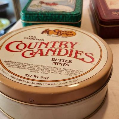 Gorgeous collectible and vintage, tin, metal