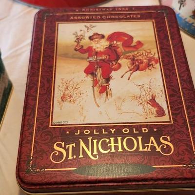 Gorgeous collectible and vintage, tin, metal