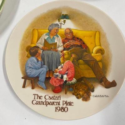 Lot of Vintage Collector's Plates