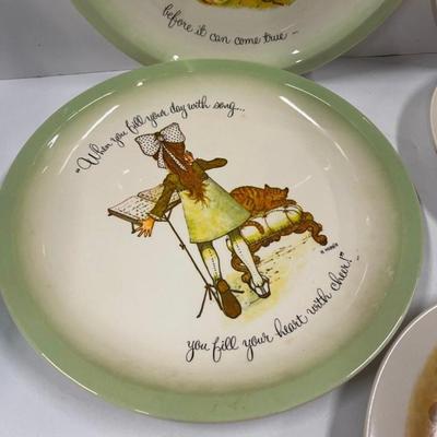 Lot of Vintage Collector's Plates
