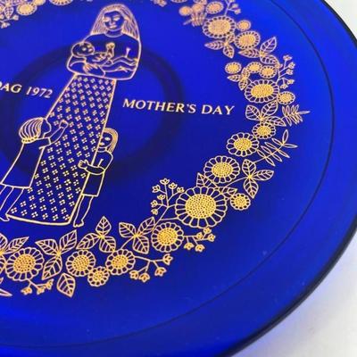 Vintage 1972 Orrefors Mother's Day Plate