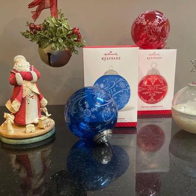 Lot of Christmas Decor: Hallmark, Enesco & More