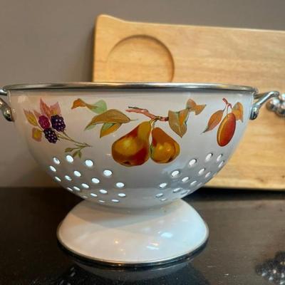 Georges Briard Cheese Board & Royal Worcester Evesham Porcelain