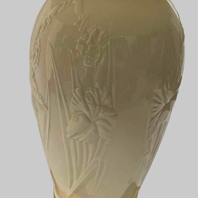 Lenox Ivory Porcelain Table Lamp