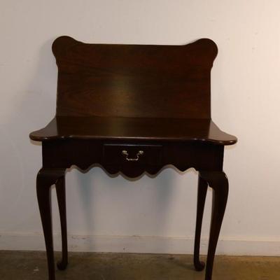 Vintage Queen Anne Style Flip Top Game Table