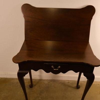 Vintage Queen Anne Style Flip Top Game Table
