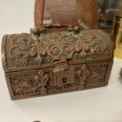 Lot of Home Accents, Brass & Earth Tones