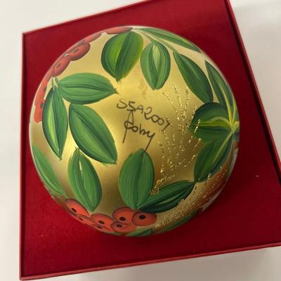 Vintage 2007 Saks Fifth Avenue Annual Christmas Holiday Ball Hand Made Ornament, Signed