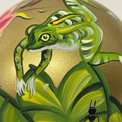 Vintage 1999 Saks Fifth Avenue Annual Christmas Holiday Ball Hand Made Ornament, Signed