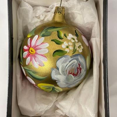 Vintage 2002 Saks Fifth Avenue Annual Christmas Holiday Ball Hand Made Ornament, Signed