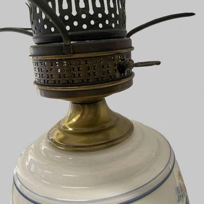 Vintage Gone With The Wind Hurricane Lamp 1973 Blue Gold Flowers Brass Base