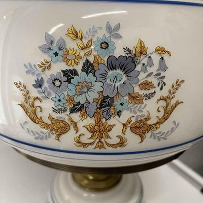 Vintage Gone With The Wind Hurricane Lamp 1973 Blue Gold Flowers Brass Base