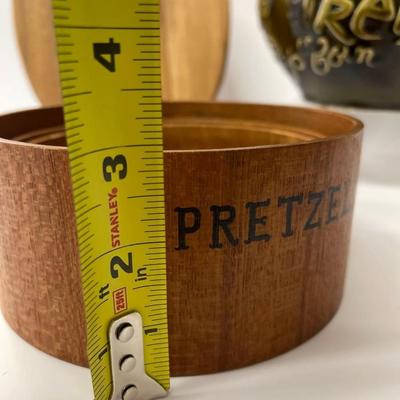 Vintage Kitchen Snack Serving Pieces