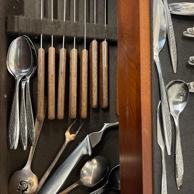 Stainless Steel Flatware Set, 88 pieces +