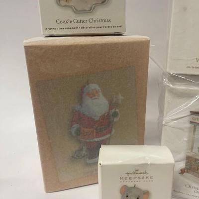 Lot of Hallmark Ornaments